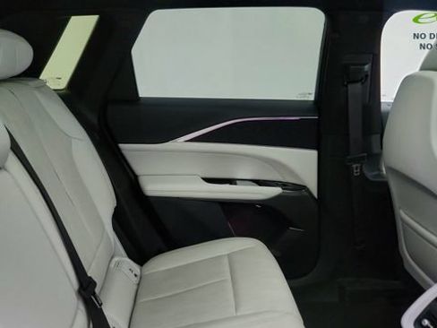 Used 2024 Cadillac Lyriq Luxury w/ LPO, Floor Liner Package AWD/4WD image 39