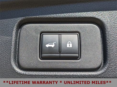 Used 2024 Nissan Pathfinder SL image 15