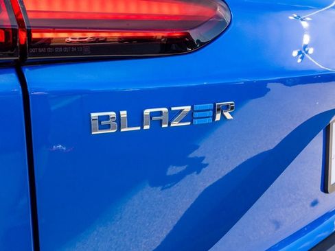 Used 2024 Chevrolet Blazer EV LT image 43