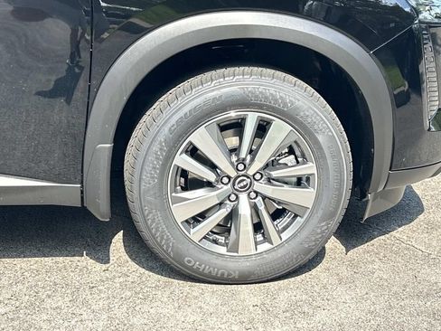 New 2026 Nissan Pathfinder SL FWD image 9