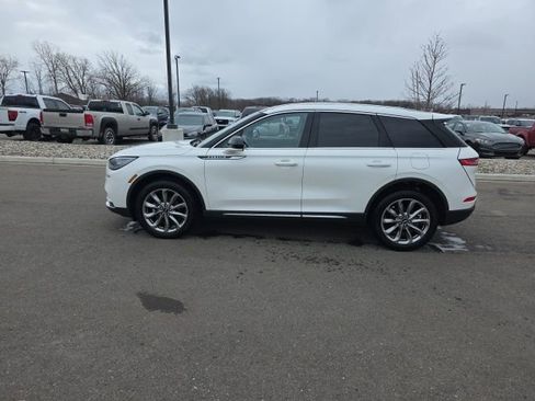 Used 2020 Lincoln Corsair AWD w/ Premium Package image 4