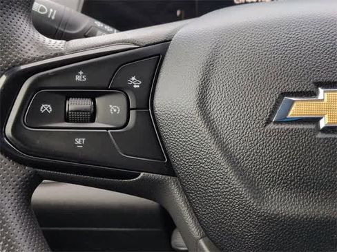 Used 2024 Chevrolet Trax LT image 24