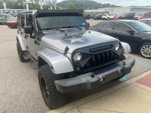 Used 2016 Jeep Wrangler Unlimited Sport AWD/4WD image 4