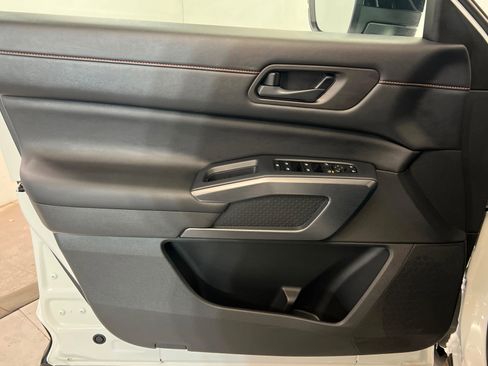 Used 2024 Nissan Pathfinder Rock Creek image 15