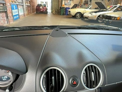 Used 2006 Porsche Boxster RWD image 37