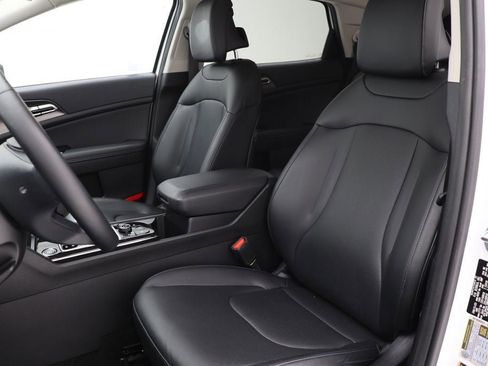 Used 2023 Kia Sportage EX image 16