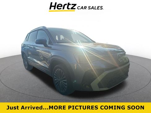 Used 2025 Volkswagen Taos SE FWD image 1