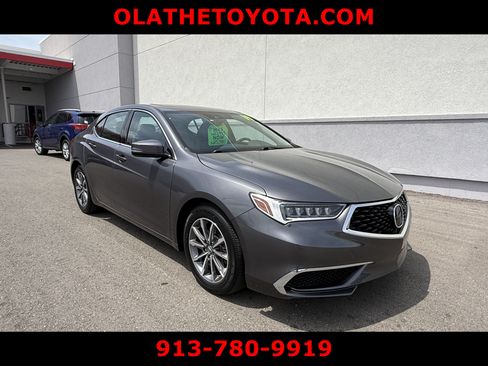 Used 2019 Acura TLX FWD image 2