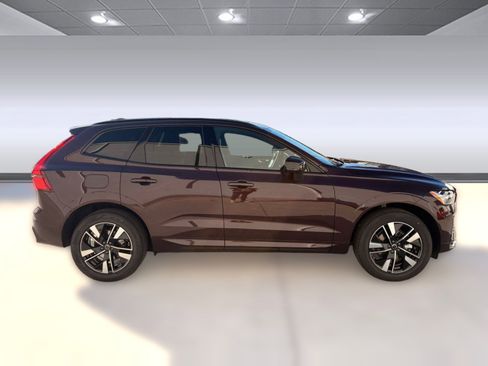 New 2026 Volvo XC60 B5 Core w/ Climate Package image 8