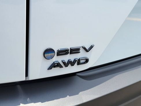 New 2026 Toyota C-HR AWD/4WD image 21