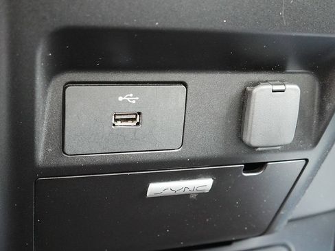 Used 2016 Ford F150 XLT AWD/4WD image 37