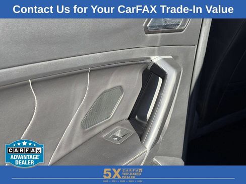 Used 2024 Volkswagen Tiguan SE image 29