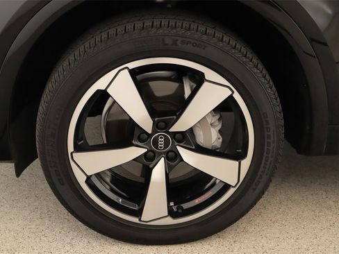 Certified 2022 Audi Q5 2.0T Prestige image 33