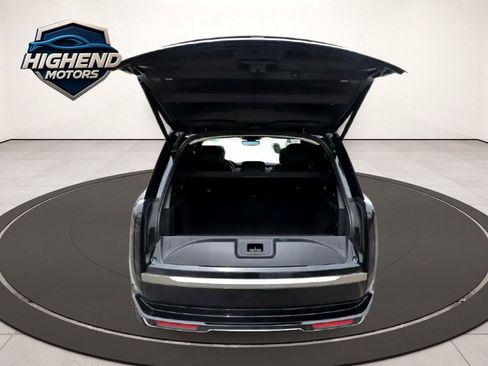 Used 2023 Land Rover Range Rover SE image 11