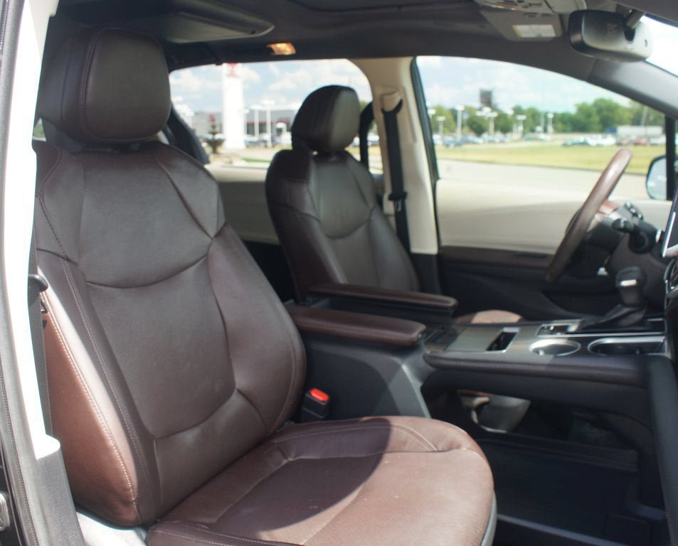 Used 2022 Toyota Sienna Platinum FWD image 25