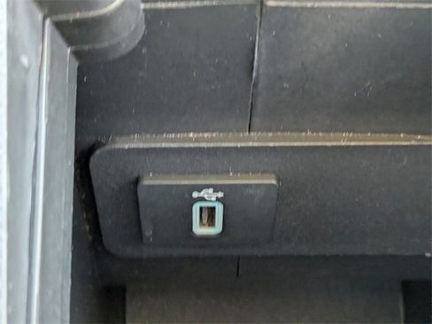 Used 2019 Ford Escape SE image 24