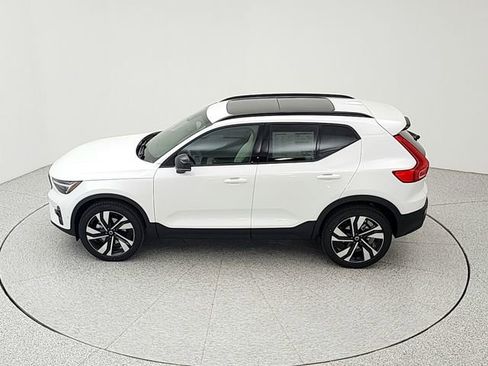 New 2026 Volvo XC40 B5 Ultra w/ Climate Package AWD/4WD image 33