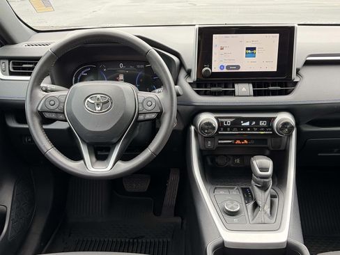 Used 2024 Toyota RAV4 SE AWD/4WD image 12