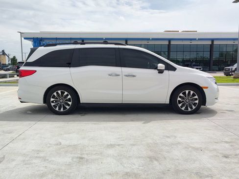 Used 2024 Honda Odyssey EX-L image 13