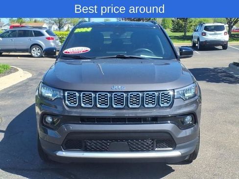 Used 2024 Jeep Compass Limited AWD/4WD image 2