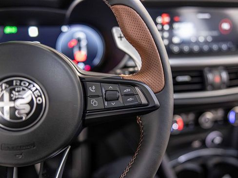 New 2025 Alfa Romeo Stelvio Sprint AWD/4WD image 27