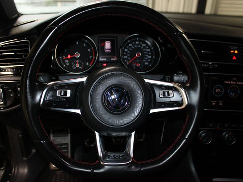 Used 2018 Volkswagen GTI S FWD image 12