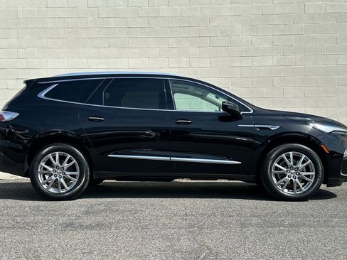 Certified 2023 Buick Enclave Essence w/ Experience Buick Package image 3