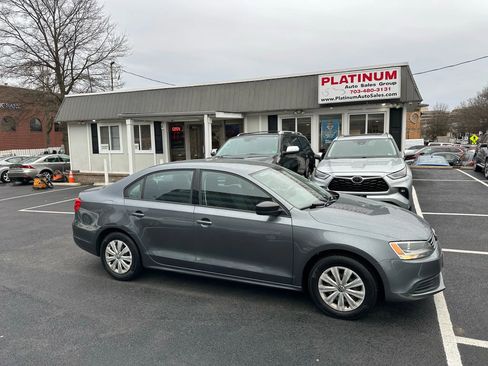 Used 2014 Volkswagen Jetta S image 5