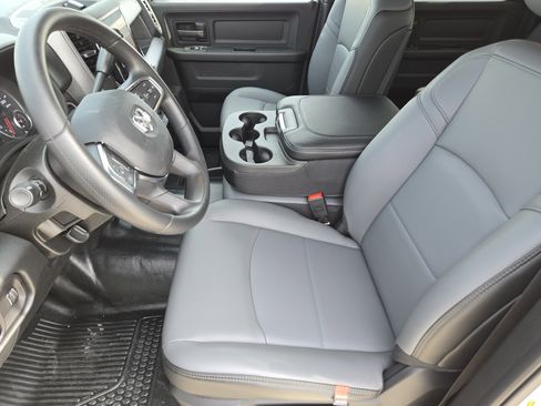 New 2026 RAM 2500 Tradesman w/ Chrome Appearance Group image 10