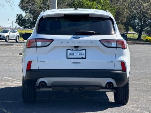 Used 2020 Ford Escape SEL image 5