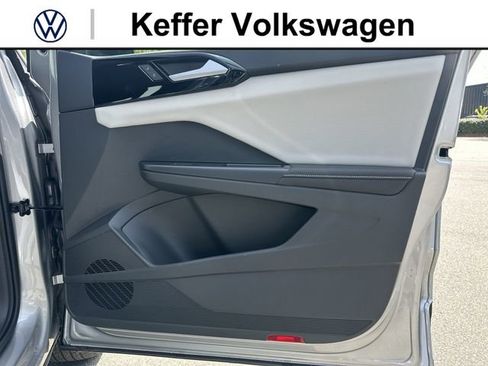 New 2026 Volkswagen Taos S AWD/4WD image 28
