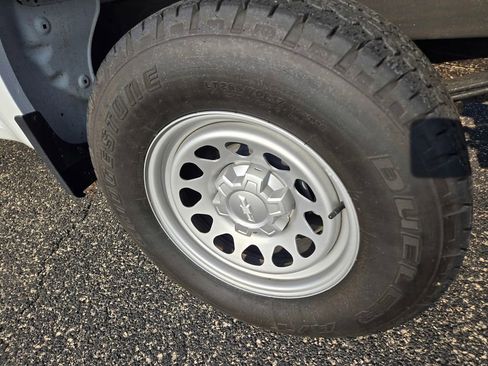 Used 2024 Chevrolet Silverado 1500 W/T w/ Trailering Package image 37