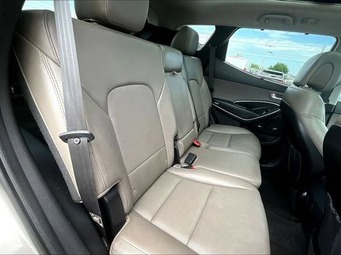 Used 2018 Hyundai Santa Fe Sport w/ 2.0T Ultimate Tech Package 05 AWD/4WD image 29