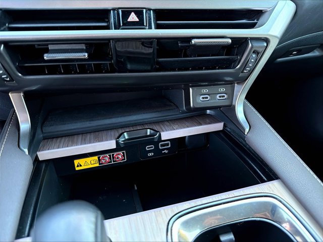 Used 2024 Lexus RX 350 Premium w/ Cold Area Package AWD/4WD image 18