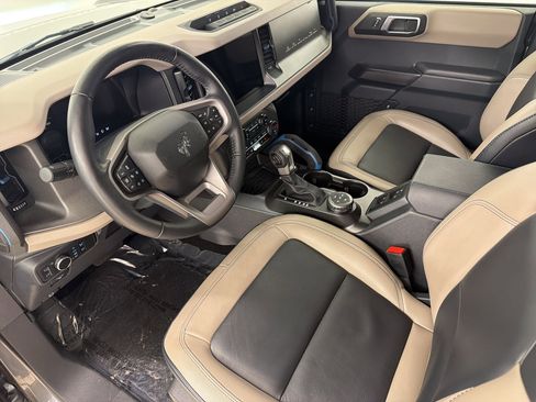 Used 2024 Ford Bronco Wildtrak AWD/4WD image 4