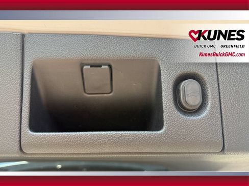 Used 2016 Cadillac Escalade Luxury AWD/4WD image 40