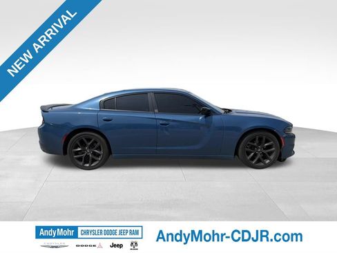 Used 2020 Dodge Charger SXT w/ Blacktop Package RWD image 8