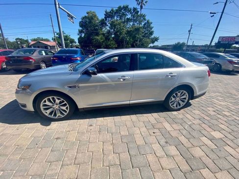 Used 2017 Ford Taurus Limited image 9