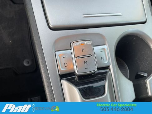 Used 2023 Hyundai Kona SE w/ Cargo Package image 27