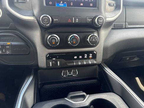 Used 2024 RAM 2500 Big Horn w/ Off Road Package AWD/4WD image 27