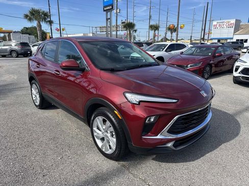 Used 2024 Buick Encore GX Preferred FWD image 1