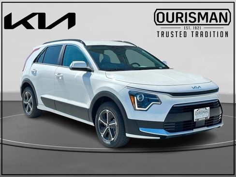 New 2025 Kia Niro EX image 1