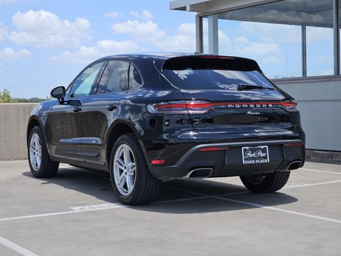Certified 2026 Porsche Macan AWD/4WD image 3