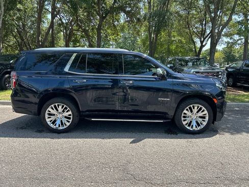 Used 2021 Chevrolet Tahoe Premier w/ Premium Package AWD/4WD image 5