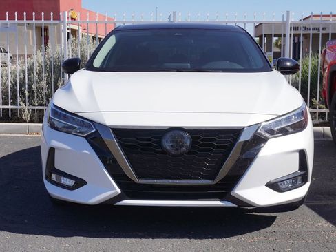 Used 2022 Nissan Sentra SR w/ Trunk Package FWD image 2