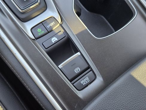 Used 2019 Honda Accord EX-L image 18