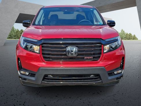 Used 2023 Honda Ridgeline Sport image 2