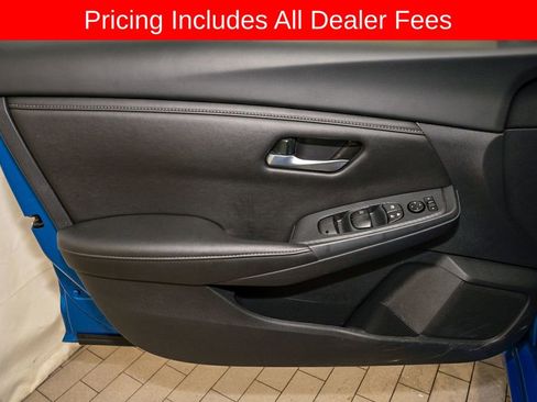 Used 2025 Nissan Sentra SV FWD image 11