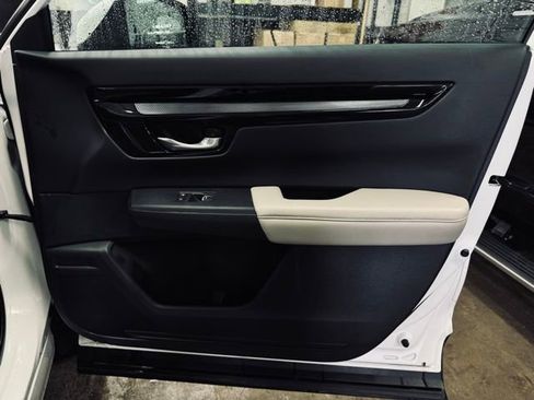 Used 2023 Honda CR-V EX-L image 16