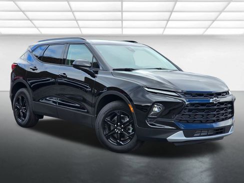 New 2025 Chevrolet Blazer LT w/ Convenience Package image 17